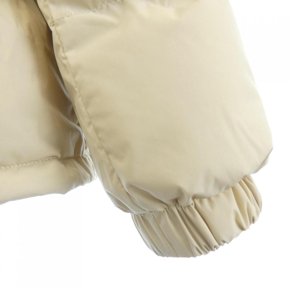 Louis Vuitton Placed Monogram Eco Down Jacket — view 6