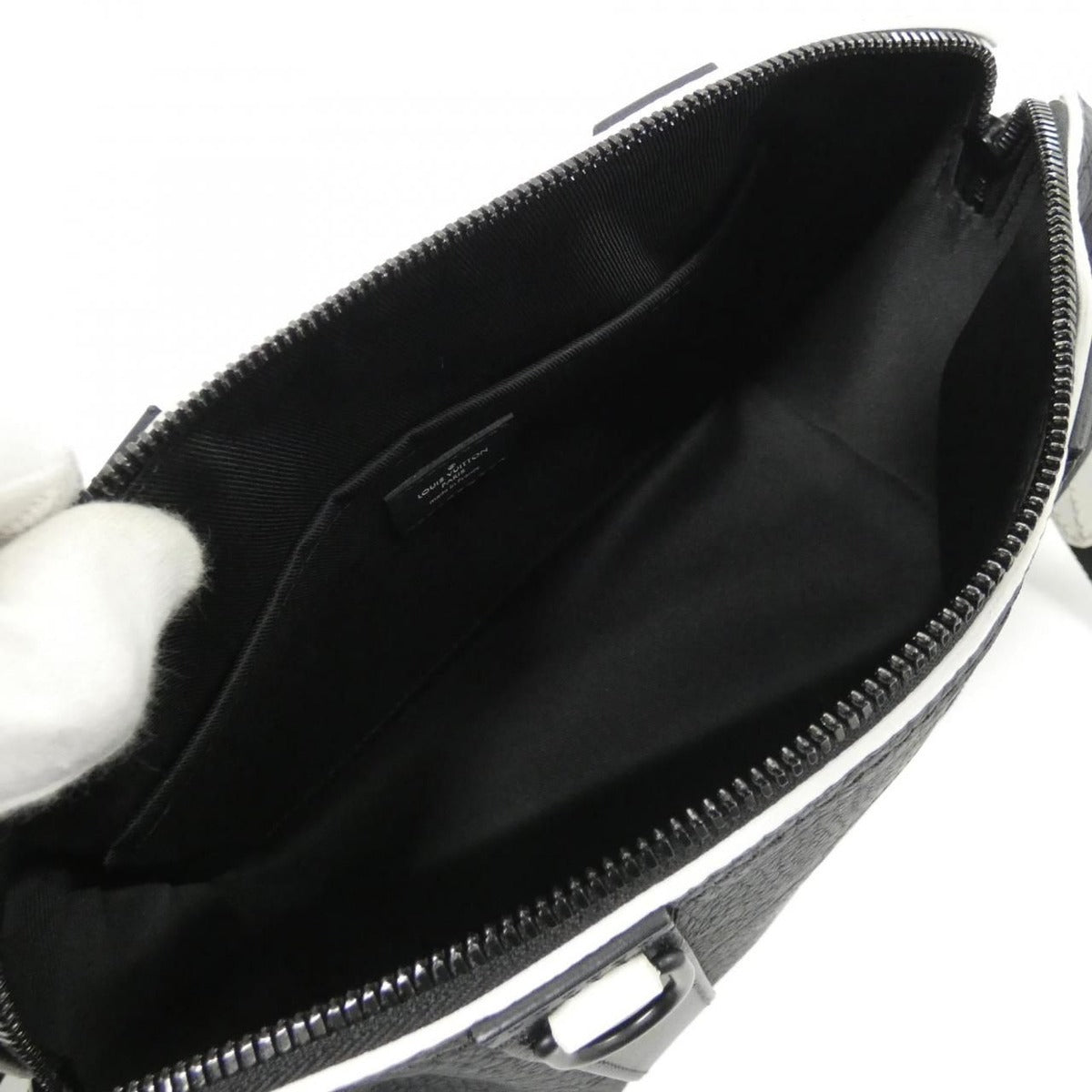 Louis Vuitton Lvxfifa City Keepall Shoulder Bag — view 9