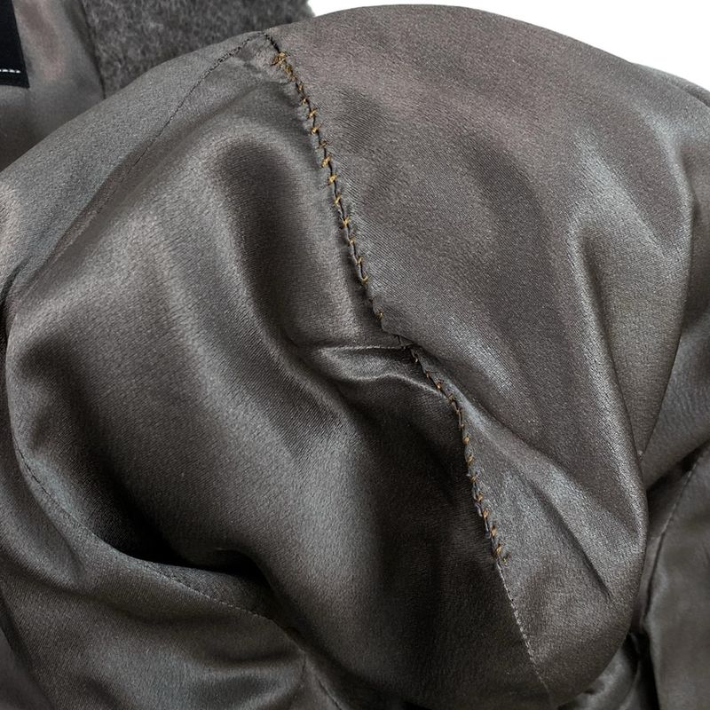 Chanel Coat Size 42 L Women - P09457 Gray Long Sleeves/fur/zip Up/fall/winter