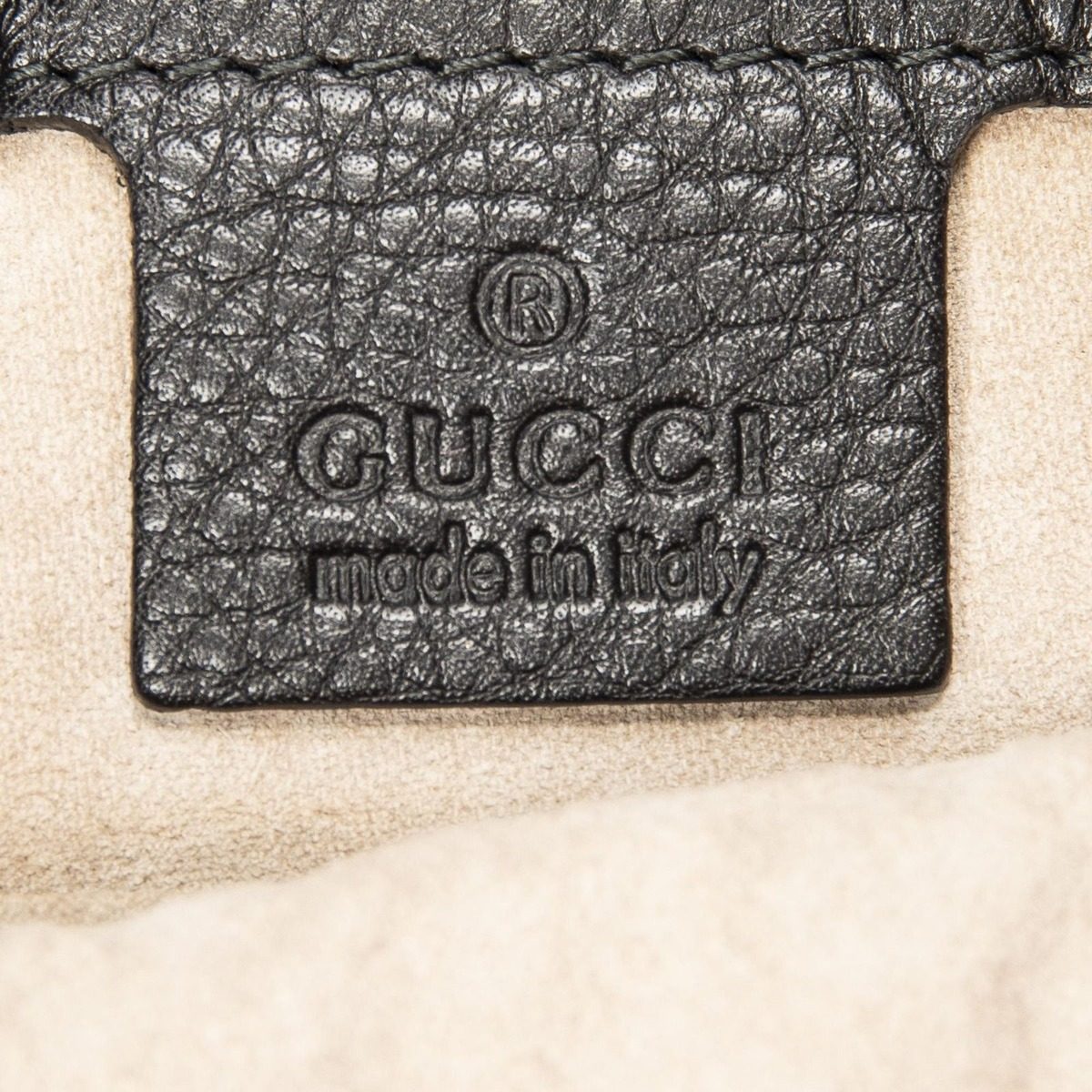 Gucci Large Flap Messenger Black Grain Calfskin Leather — view 10