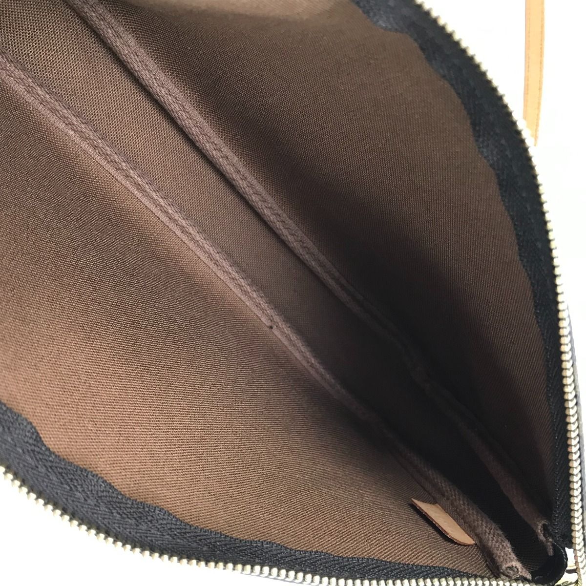 Louis Vuitton Accessory Pouch Monogram