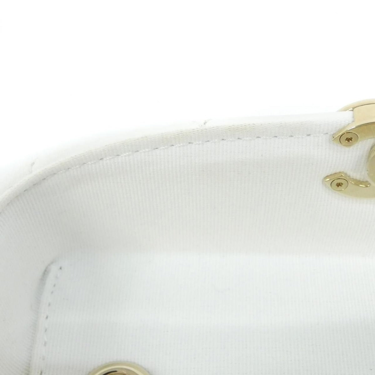 Chanel Shoulder Bag White — view 10