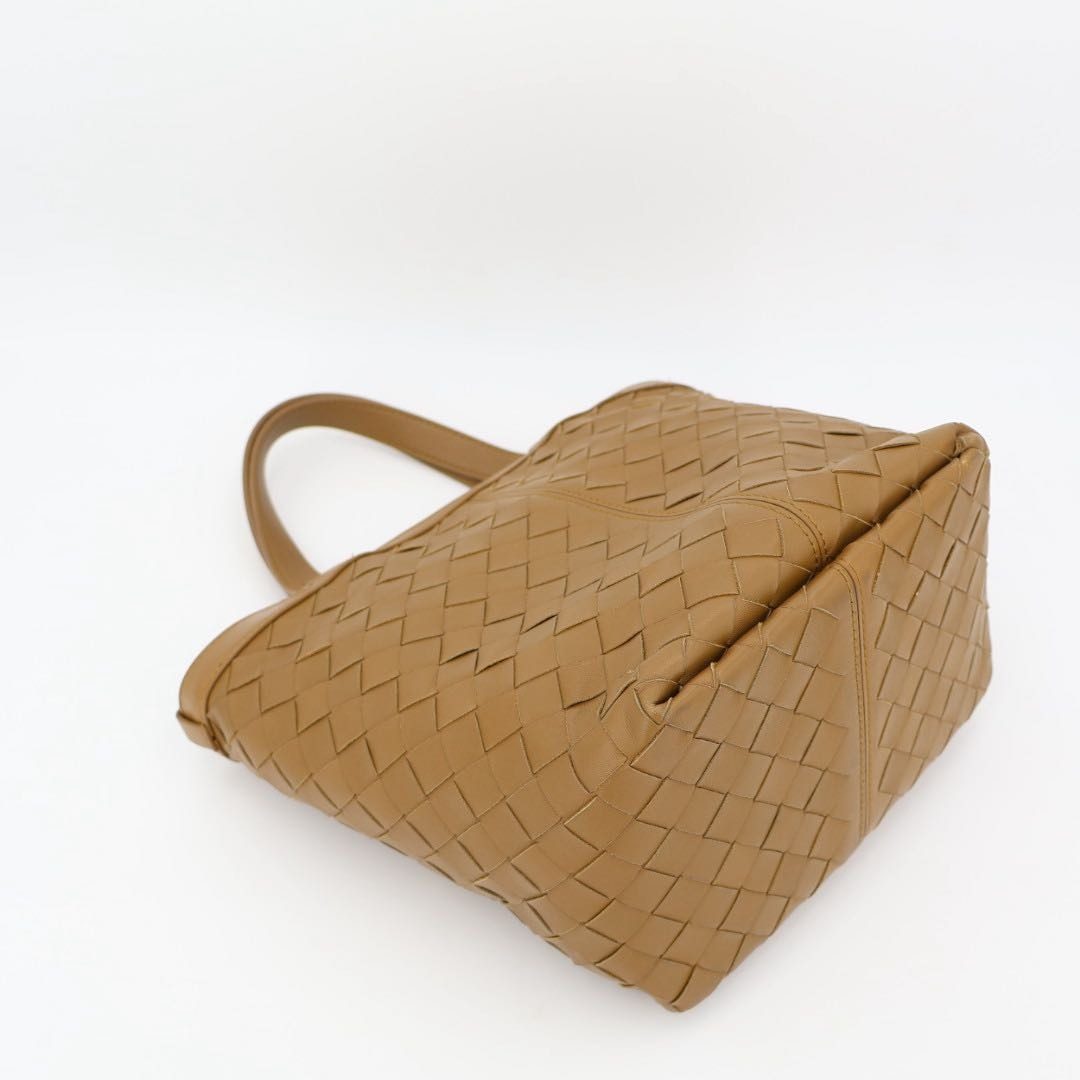 Bottega Venetabottega Handbag Beige — view 9