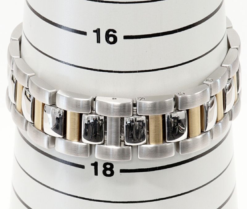 Cartier Pasha 38mm (150in) W31035t6 Men's