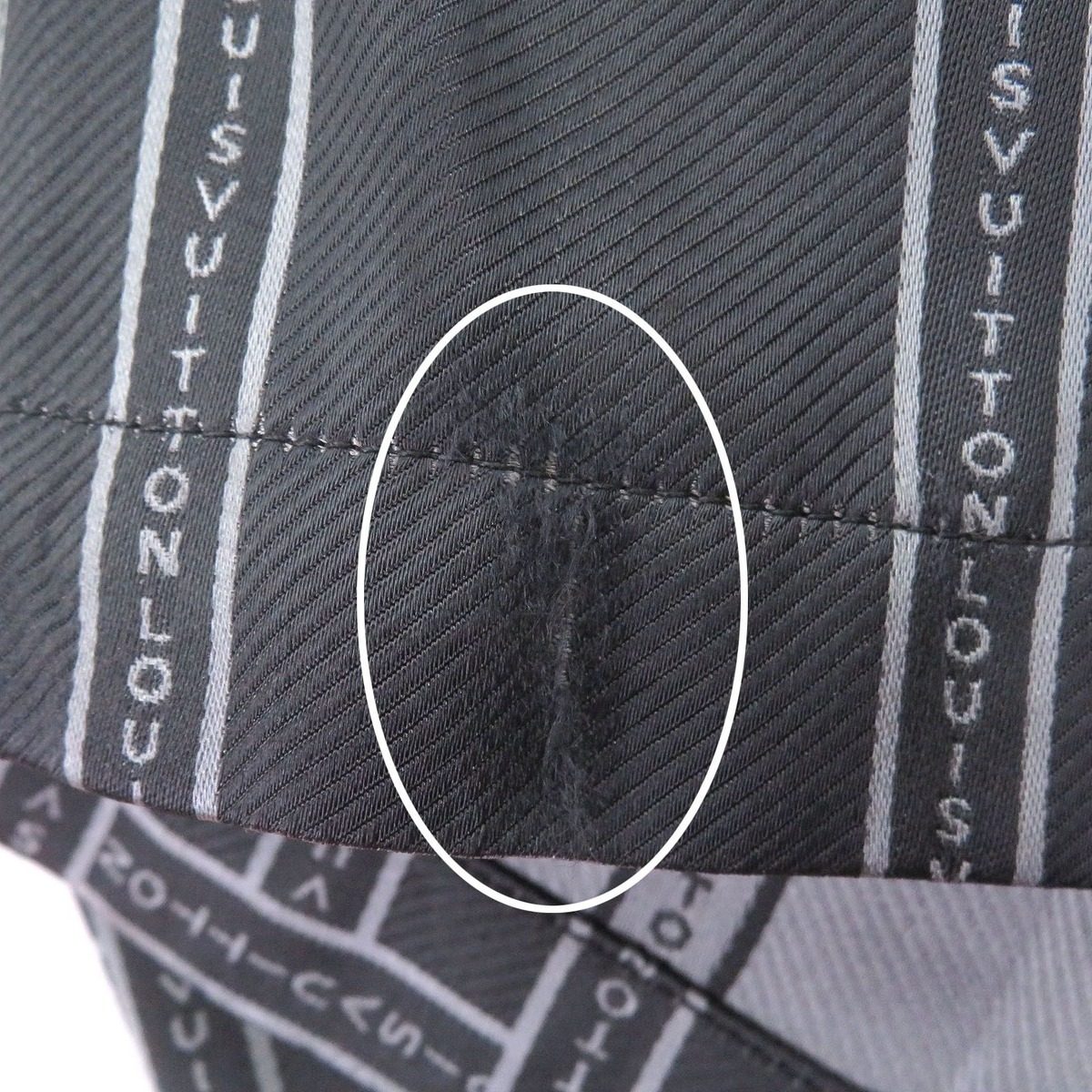 Louis Vuitton Made 22% Silk Logo All Over Pattern Pleated Easy Pants Relaxed — view 12