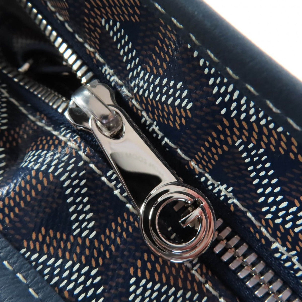 Goyard Boheme Hobo in Canvas Shoulder Bag Navy — view 12
