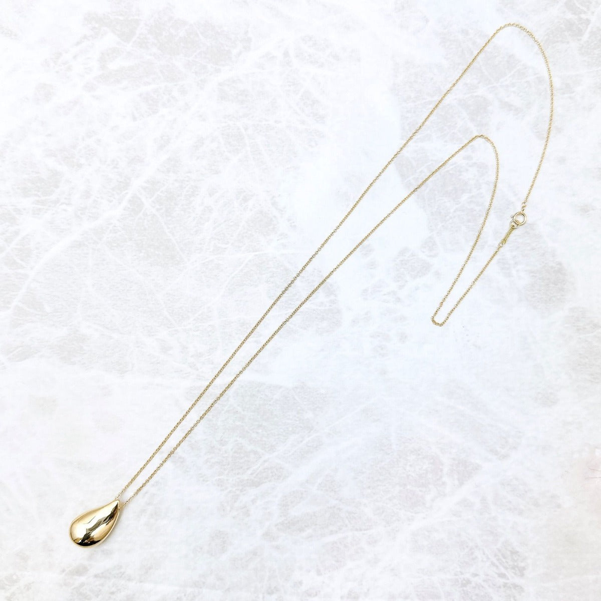 Tiffany & Co. Teardrop Yellow Gold Necklace — view 7