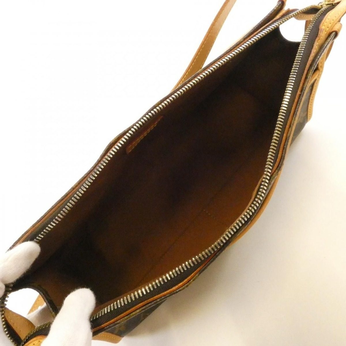 Louis Vuitton Monogram Popincourt Long Shoulder Bag — view 8