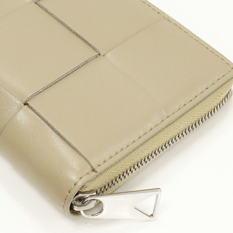 Bottega Veneta Round Zipper Bifold Billfold Without Coin Purse Maxi Intrecciato