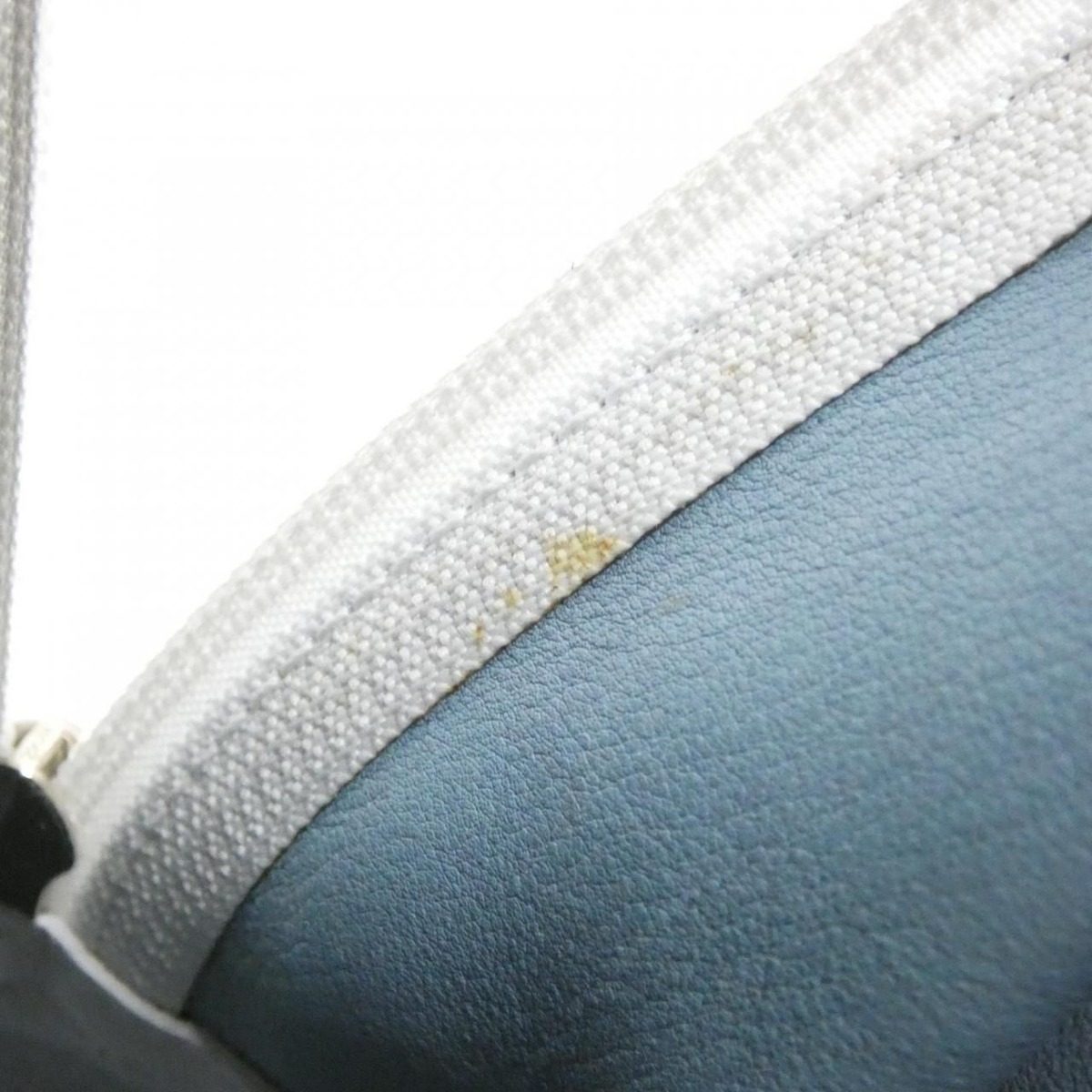 Loewe Vintage Amazona Bag — view 10
