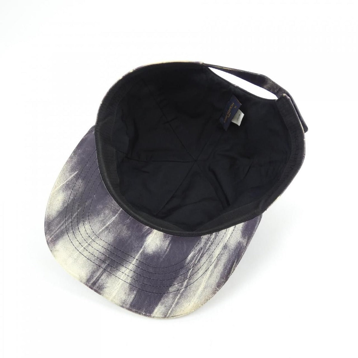 Louis Vuitton Cap Beige Gray — view 5