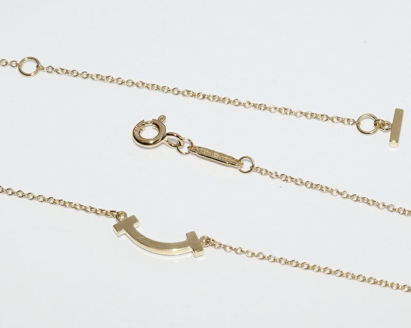 Tiffany & Co Pendant Necklace 18K Yellow Gold Diamond 003ct T-smile Pendant