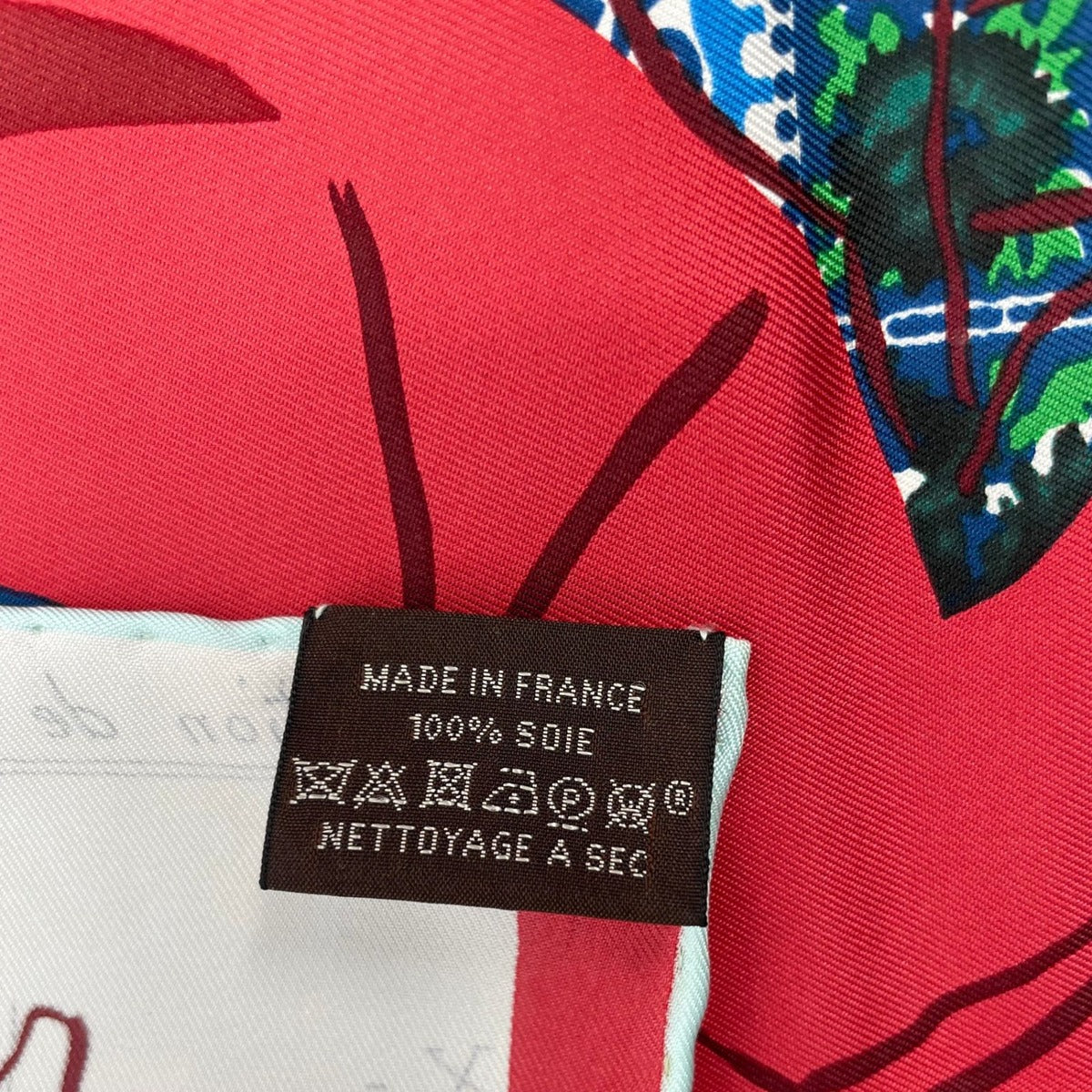 Hermes Scarf Carre 90 100% Silk La Maison Des Oiseaux Parleurs Chatty Bird — view 9