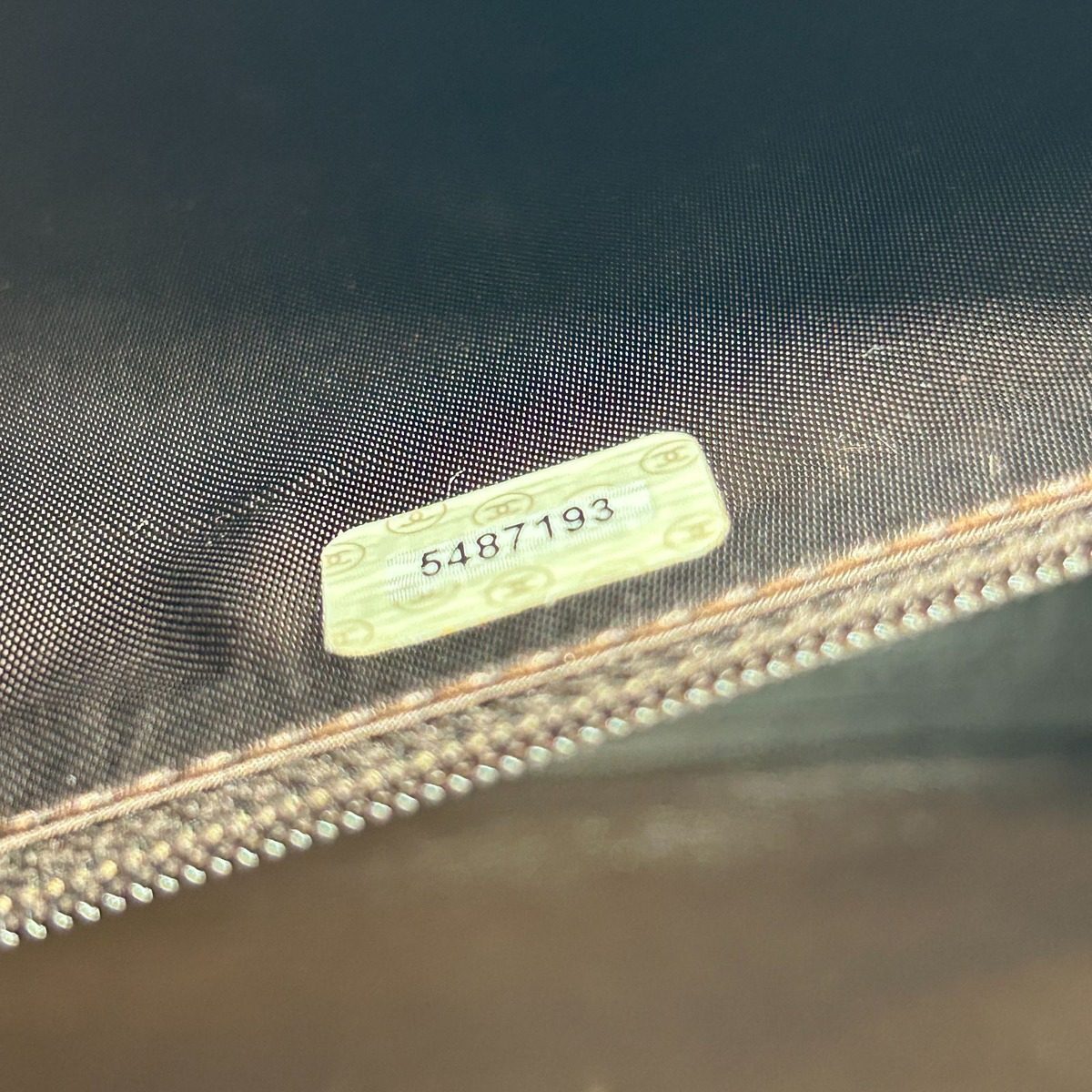 Chanel Tortoiseshell Handle Handbag No 5 — view 16
