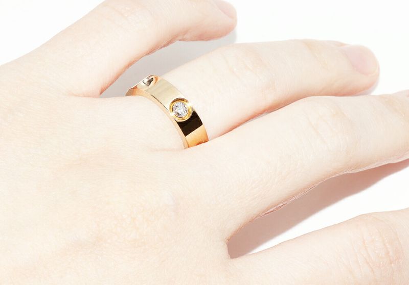 Louis Vuitton 18K Yellow Gold Diamond 1P (010ct) Petite Bague Empreinte Ring