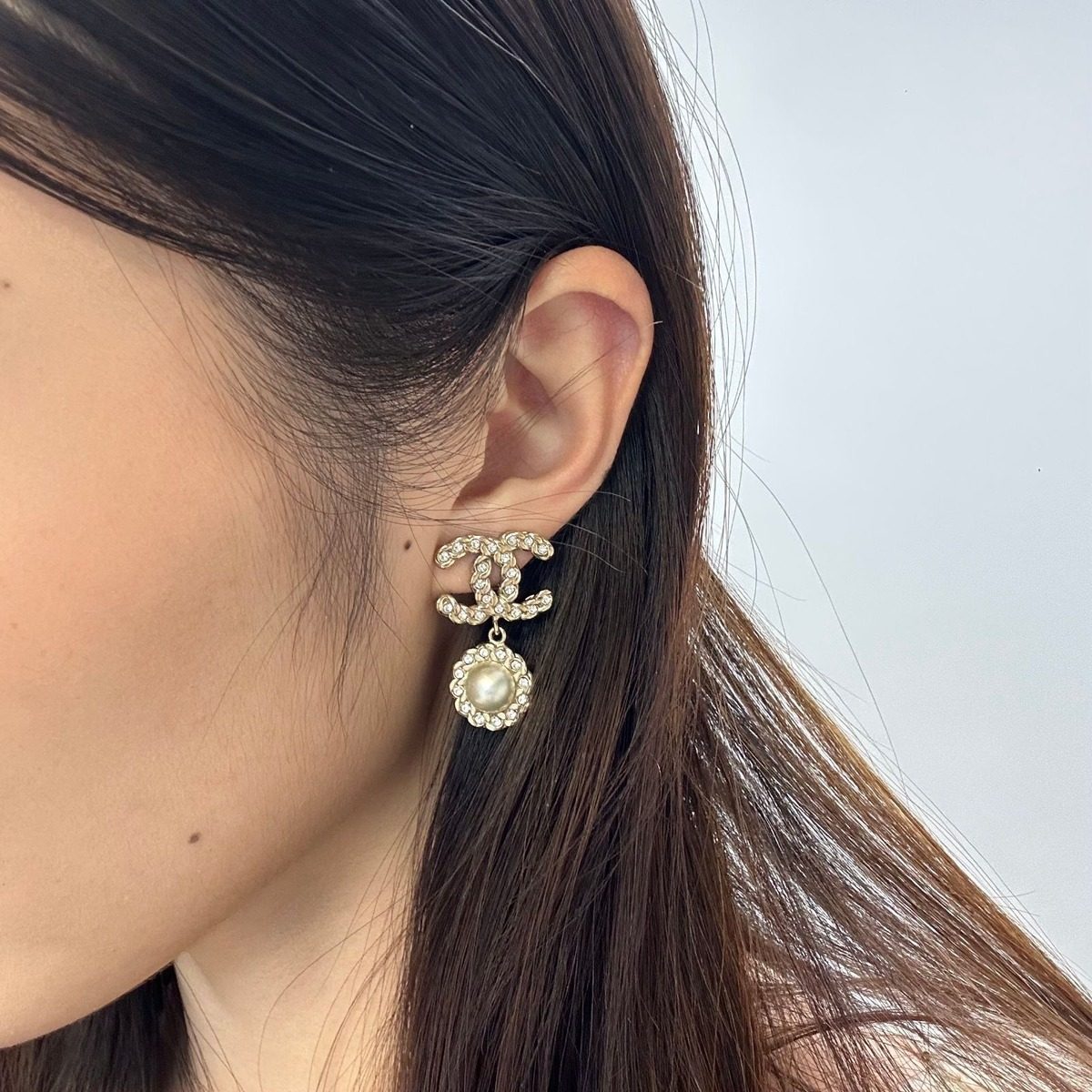 Chanel CC Logo Line Stone Pearl Earrings Gold — view 6