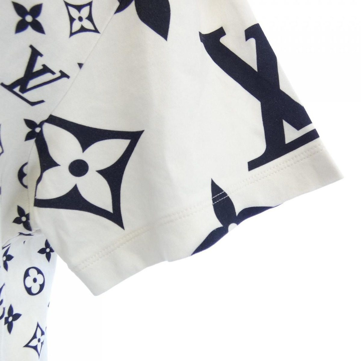 Louis Vuitton Mix Monogram T-Shirt — view 6