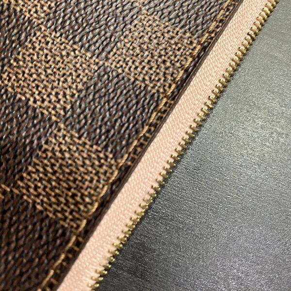 Louis Vuitton Damier Neverfull Attached Pouch Ladies