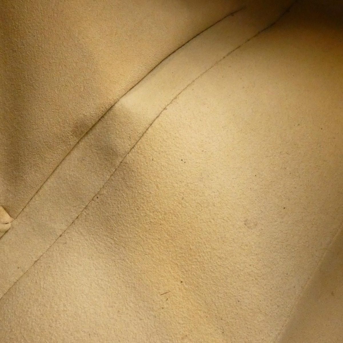 Louis Vuitton Monogram City GM Shoulder Bag — view 10