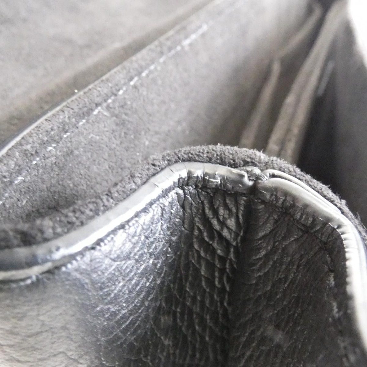 Louis Vuitton My Lockme Bag — view 7