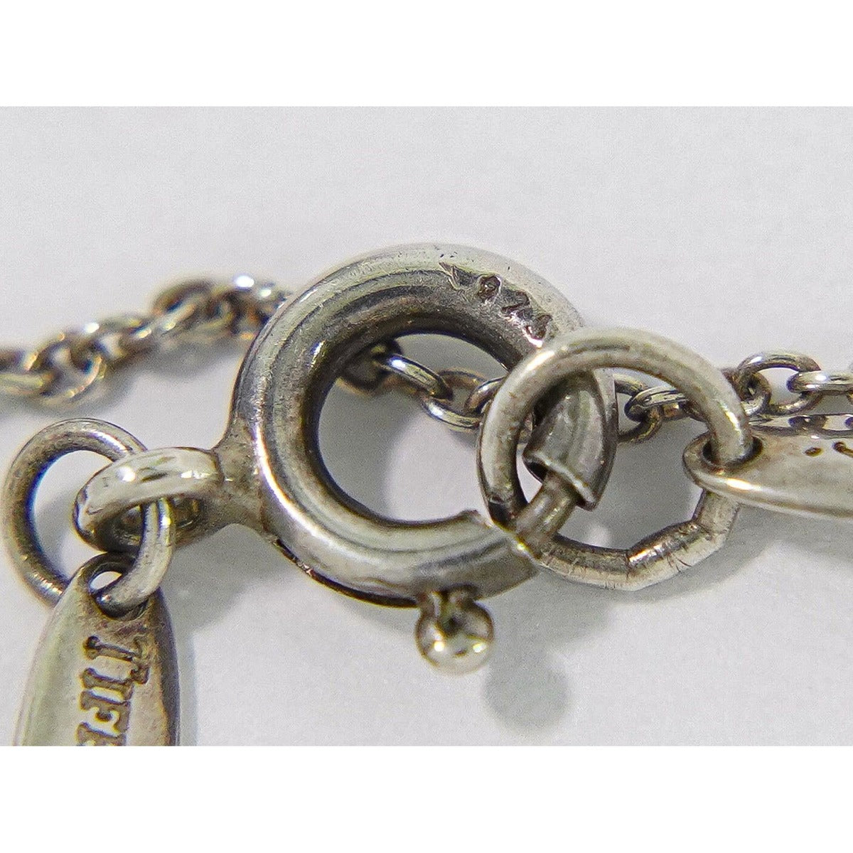 Tiffany & Co Teardrop 925 Necklace Pendant Silver — view 9