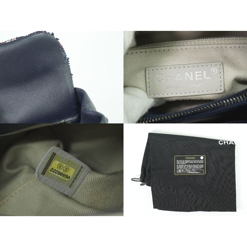 Chanel Quilted 2-Way Shoulder Bag Handbag Pochette Leather — view 9