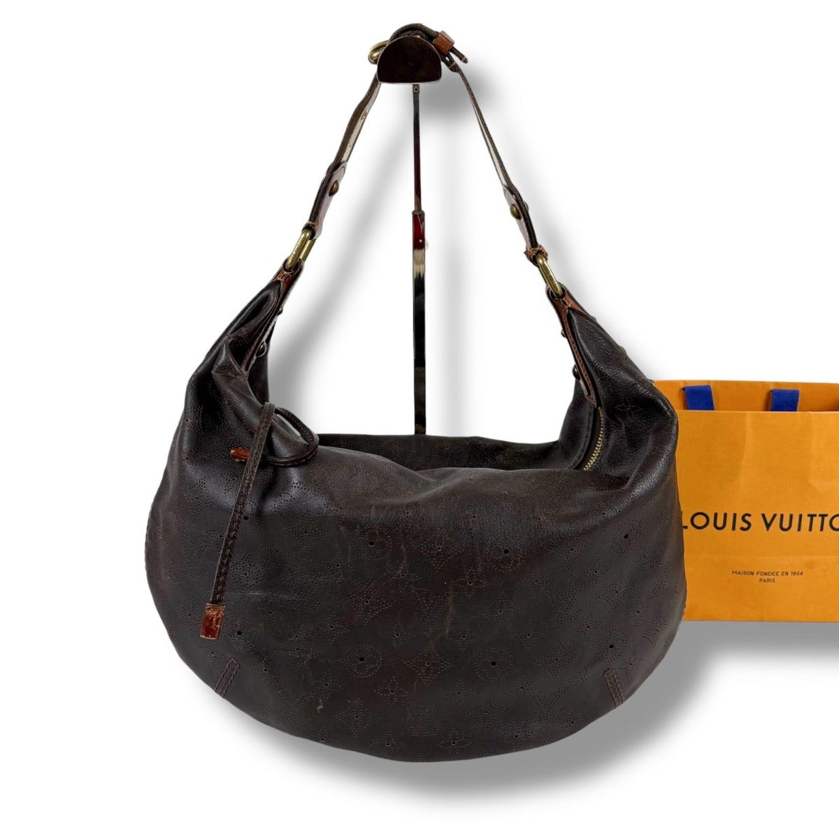 Louis Vuitton Mahina Onata GM One Shoulder Bag Hobo Punching Leather — view 13
