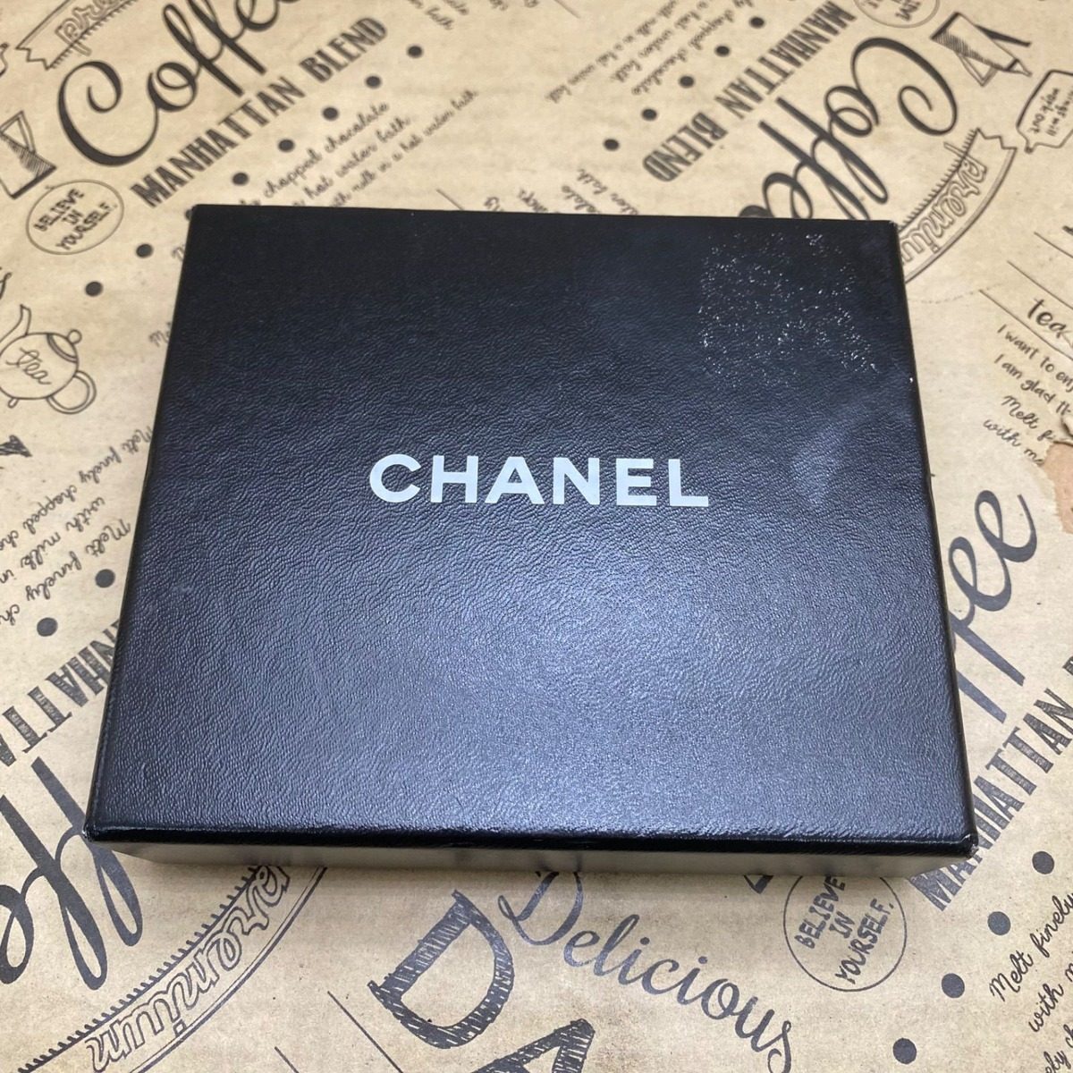 Chanel Wallet Bifold Hook Caviar Leather Compact Black CC Logo — view 11