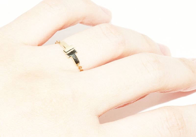 Tiffany & Co Ring 18K Yellow Gold TTWO Chain Ring