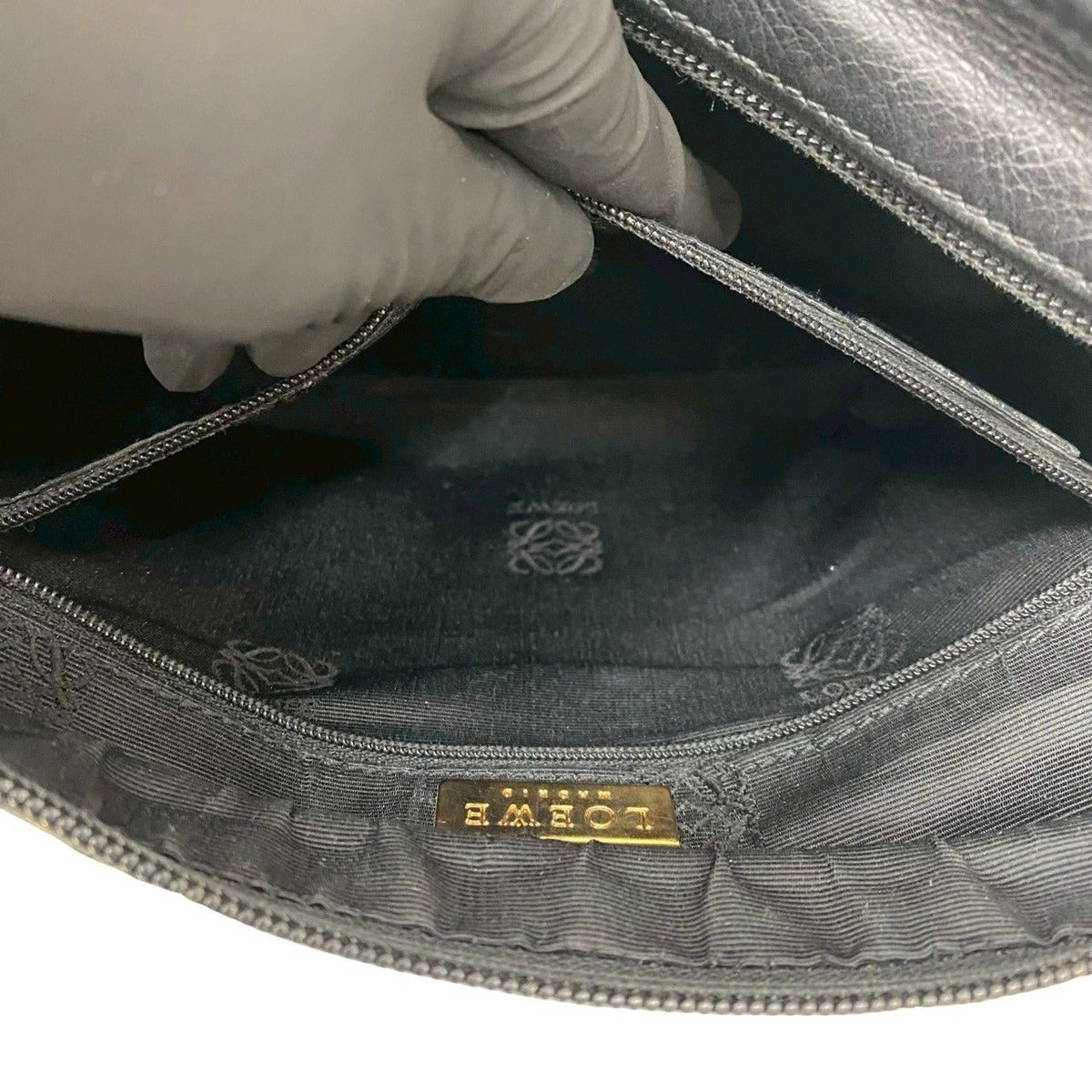 Loewe Amazona 28 Anagram Logo Leather Mini Boston Bag — view 10