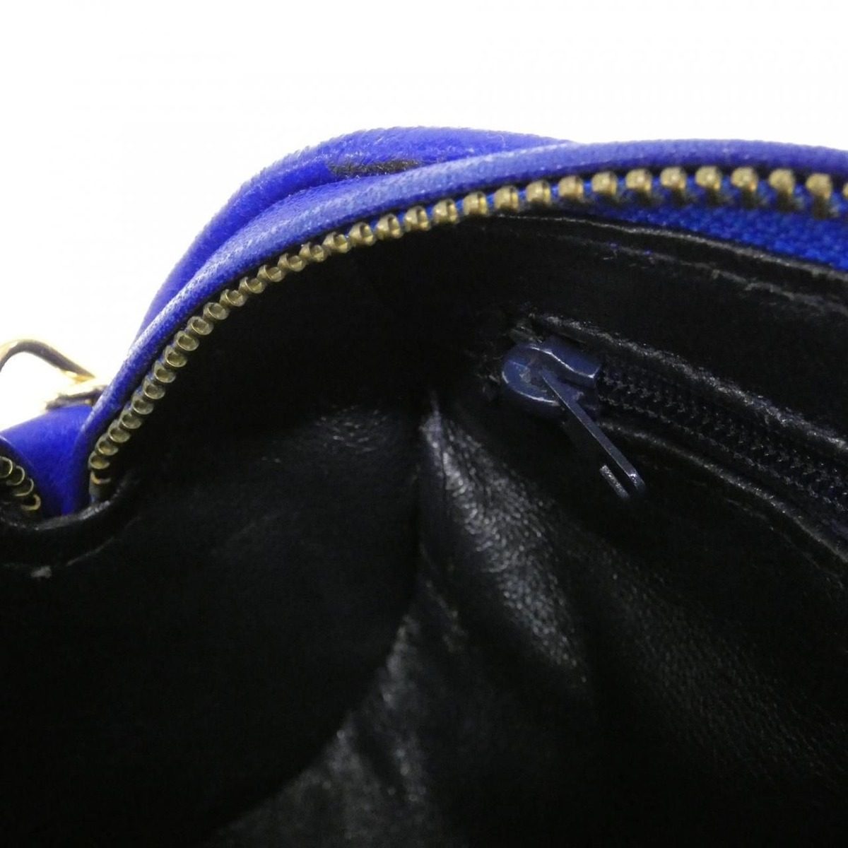 Chanel Vintage Shoulder Bag — view 6