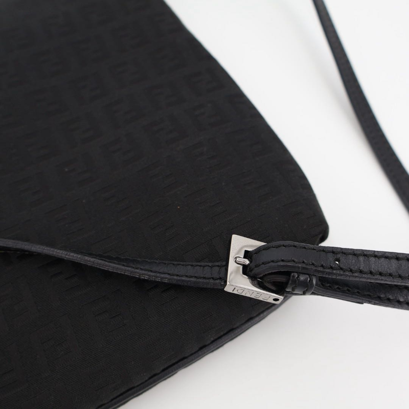 Fendi Zucchino Messenger Shoulder Bag Messenger Shoulder Bag 8bt075