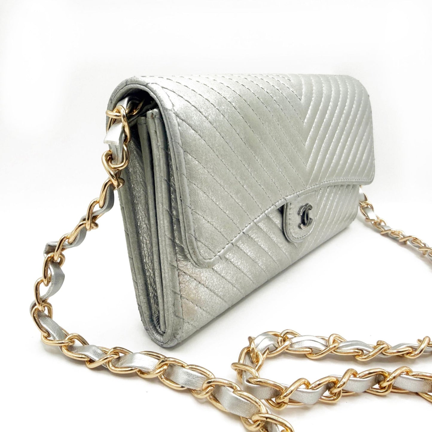 CHANEL CC Chevron Timeless Caviar Flap Wallet Chain Purse Silver Bag