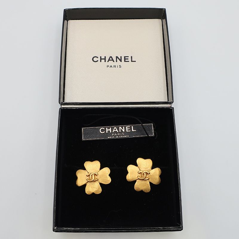 Chanel Earring Clover Quatrefoil Coco Mark Gold Color 95P Accessories