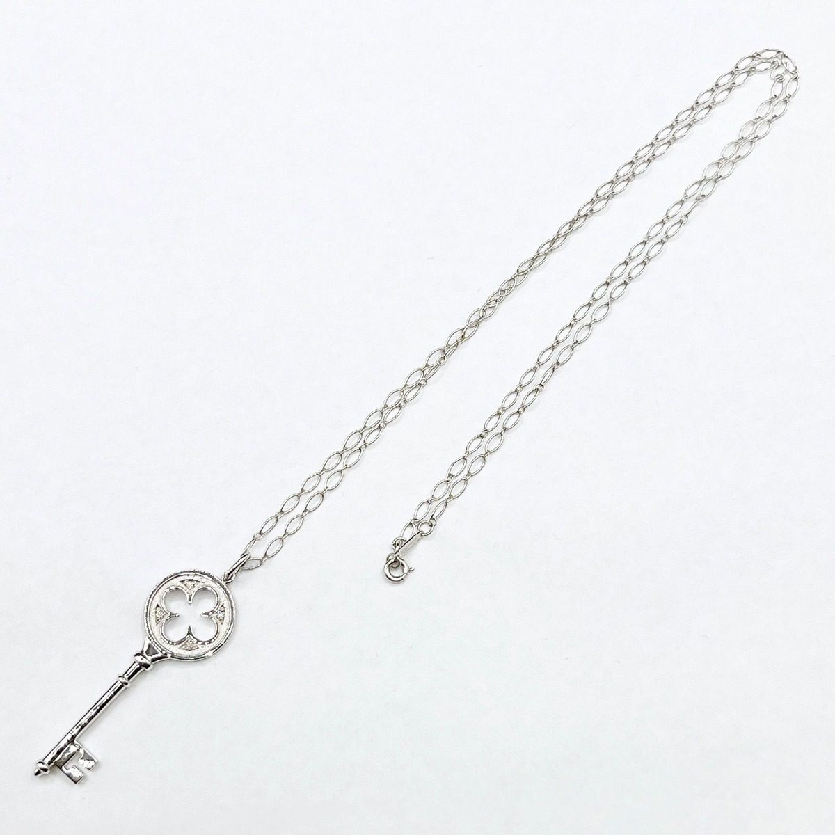 Tiffany & Co Quarter Foil Diamond White Gold Necklace 62 cm — view 7