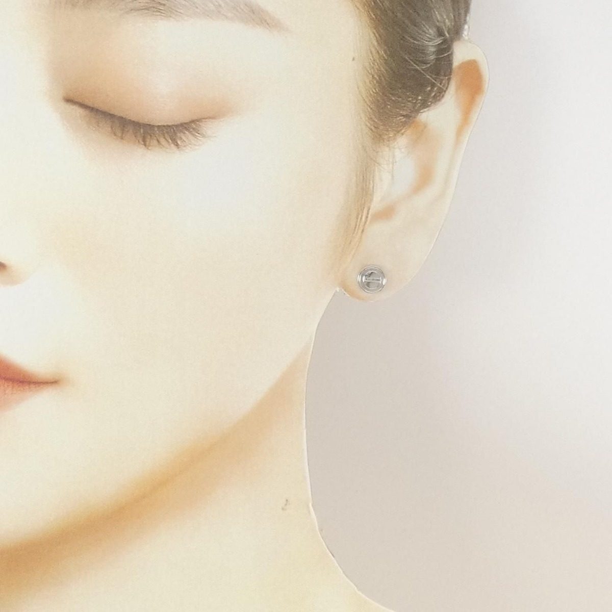 Cartier Love Earrings Gold — view 4