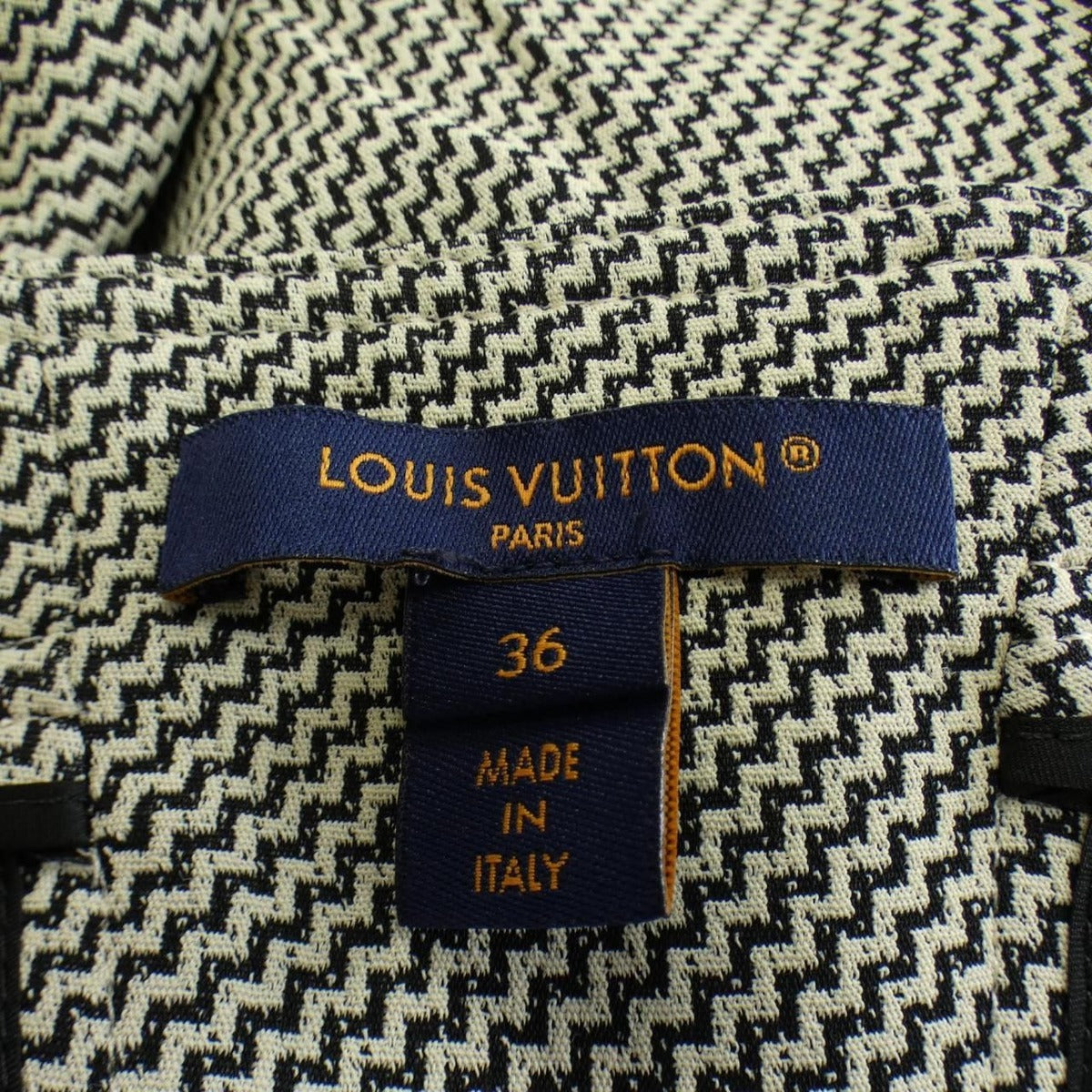 Louis Vuitton Shorts Pants Black 36 — view 4