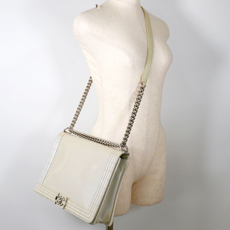 Chanel Chain Shoulder Boy Chanel Enamel Women's Shoulder Bag