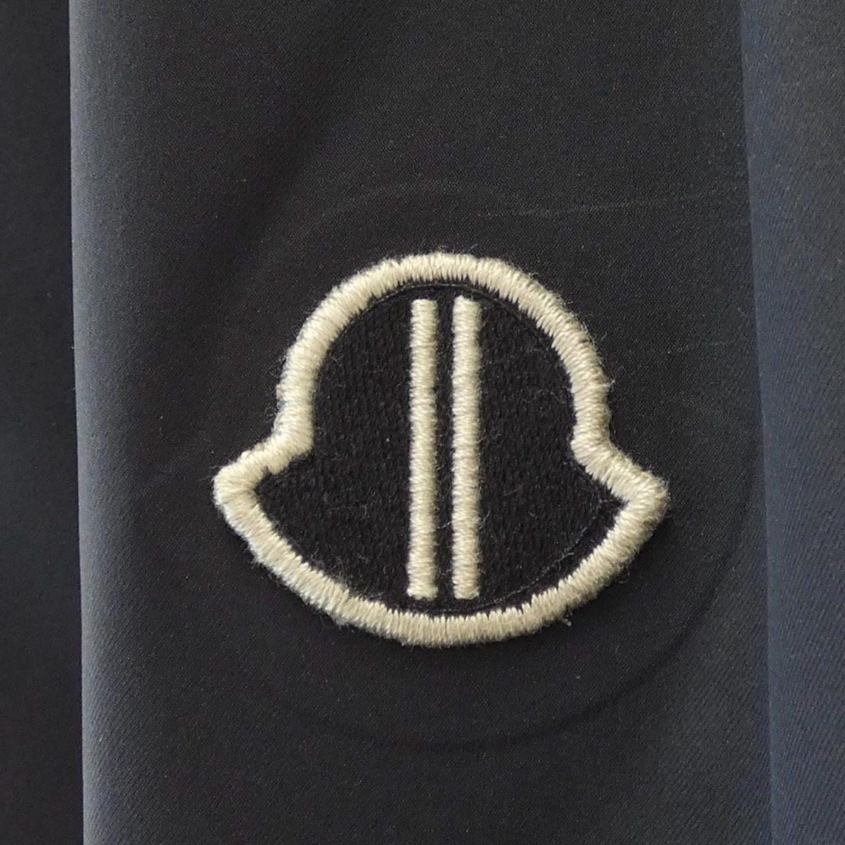 Moncler Nesbitt Coat Black — view 7