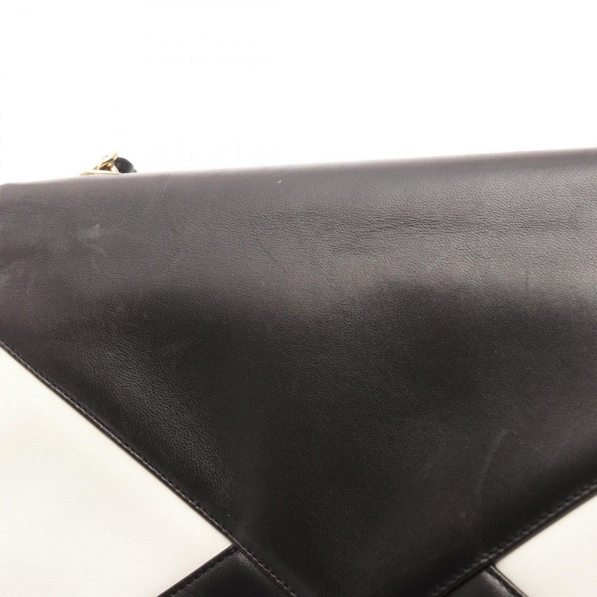 Chanel Shoulder Bag CC Logo Black White Lambskin Chain B — view 14