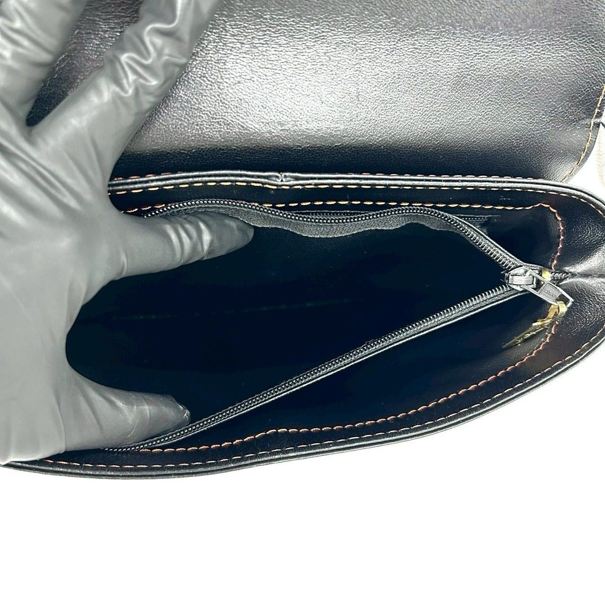 Saint Laurent Yves Cassandra Cutout Leather Shoulder Bag Black — view 10