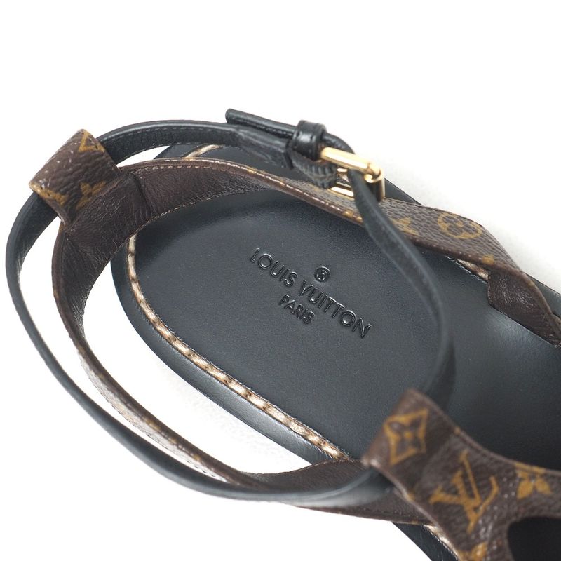 Louis Vuitton Sandals Size 37 Monogram LV Logo Ankle Strap Flat Thong Sandals