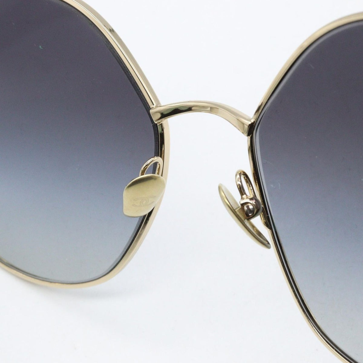 Chanel Sunglasses 395 S6 Gold — view 6