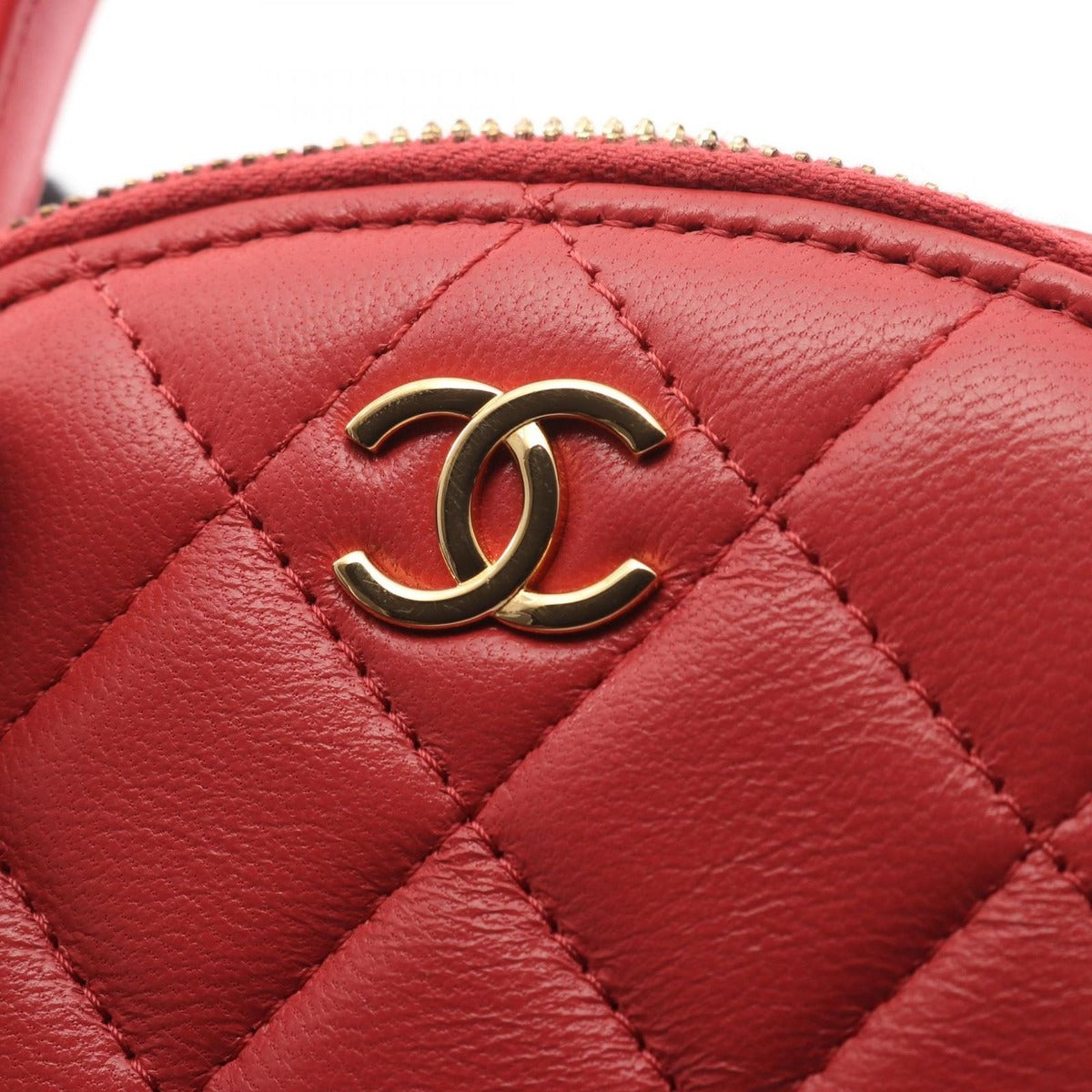 Chanel Shoulder Bag Quilted Red Lambskin — view 10