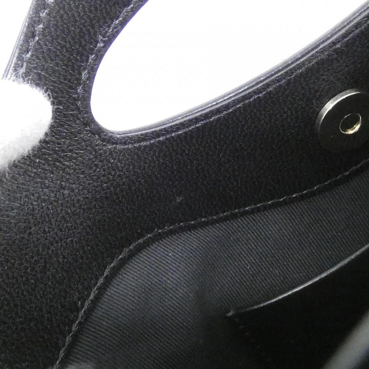 Chanel 31 Line Bag — view 9