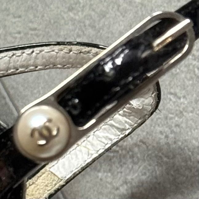 Chanel Pearl Coco Mark Ribbon Design Pumps Leather Patent Leather Black White