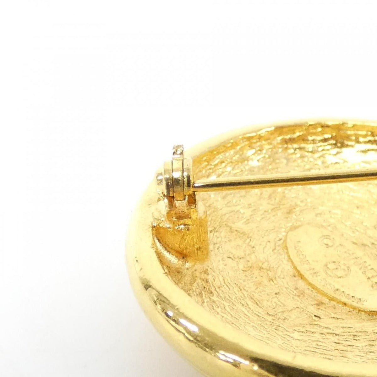 Chanel Vintage Brooch Gold — view 6