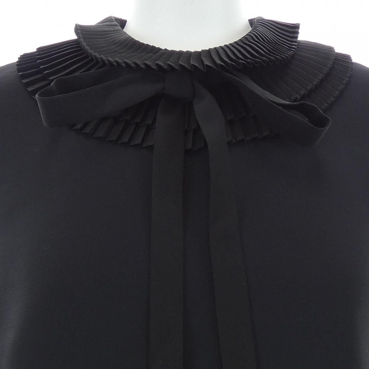 Louis Vuitton Puri Tsukara Fitted Dress — view 5