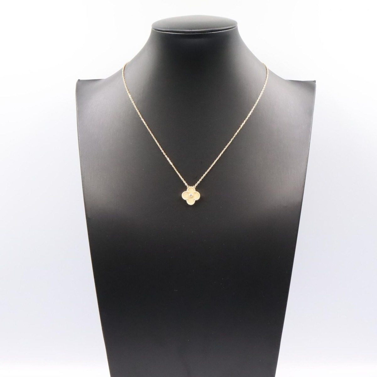Van Cleef & Arpels Necklace Vintage Alhambra 37 41.5 cm 18k Diamond Gold Mother — view 6