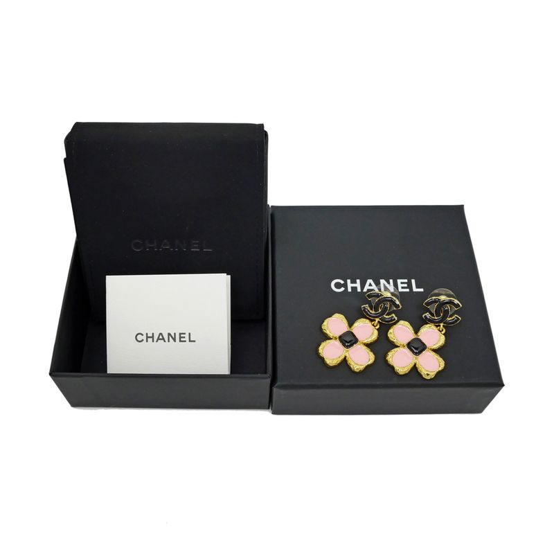Chanel Flower Motif Earrings Pair Abc244 Pink Black Gold Color Accessori